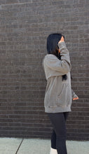Load image into Gallery viewer, the TIA HOODIE- Pigment Black
