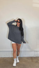 Load image into Gallery viewer, Waffle Pullover in washed black