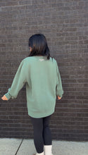 Load image into Gallery viewer, the TIA CREWNECK- Alpine Green