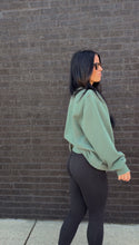 Load image into Gallery viewer, the TIA CREWNECK- Alpine Green
