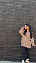 Load image into Gallery viewer, the TIA CREWNECK- Clay