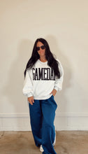 Load image into Gallery viewer, GAMEDAY crew in heather ash