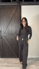 Load image into Gallery viewer, Buttery Soft long sleeve in Black