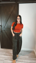 Load image into Gallery viewer, Sweetheart mineral wash barrel pant