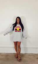 Load image into Gallery viewer, VINTAGE HOMETOWN CREWNECK - HEATHER ASH - PREORDER
