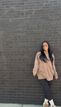 Load image into Gallery viewer, the TIA CREWNECK- Clay
