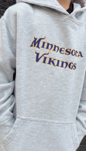 Load image into Gallery viewer, MN VIKINGS. YOUTH HOODIE - HEATHER GREY - PREORDER
