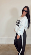 Load image into Gallery viewer, the Varsity Pant in black
