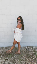 Load image into Gallery viewer, * Essential stripe button up in taupe

