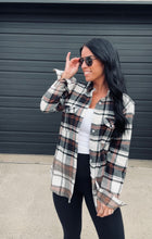 Load image into Gallery viewer, * Fall staple flannel in black, cream and orange
