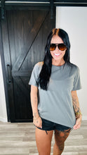 Load image into Gallery viewer, * Everyday tee in new pewter
