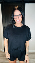 Load image into Gallery viewer, * Knit short sleeve in black
