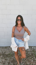 Load image into Gallery viewer, * Bare ribbed crop tank in Mocha Brown
