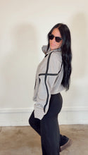 Load image into Gallery viewer, Playmaker cozy half zip in Grey
