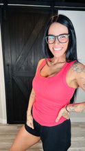 Load image into Gallery viewer, * Scoop neck ribbed tank in coral
