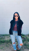 Load image into Gallery viewer, * Lola cozy fleece sherpa vest in black
