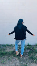 Load image into Gallery viewer, * Lola cozy fleece sherpa vest in black
