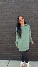Load image into Gallery viewer, the TIA HOODIE- Alpine Green
