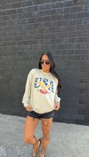 Load image into Gallery viewer, USA VINTAGE Crew. PREORDER
