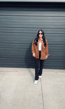 Load image into Gallery viewer, * Corduroy reversible plaid jacket in brown
