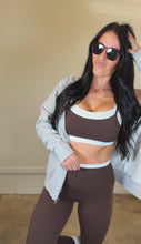 Load image into Gallery viewer, Contrast Binding Legging in Chocolate
