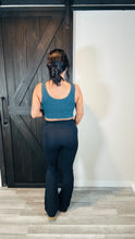 Load image into Gallery viewer, * venice cross over flare yogas in black
