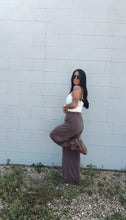 Load image into Gallery viewer, * Stone cord rib pocket pant in peppercorn
