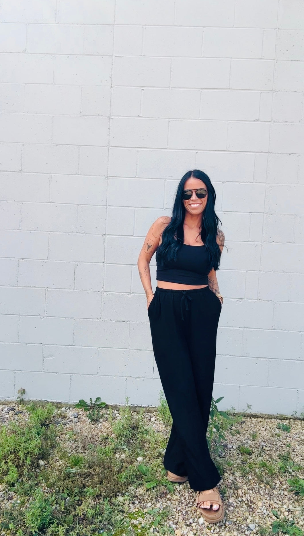 * Brushed cloud wide leg pant in black