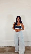 Load image into Gallery viewer, Movement sweats in Heather grey
