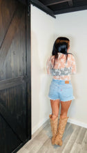 Load image into Gallery viewer, * Long sleeve lace top in ivory

