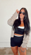 Load image into Gallery viewer, Contrast Binding Biker Shorts in Black
