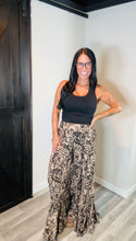 Load image into Gallery viewer, * Ella tank in black
