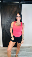 Load image into Gallery viewer, * Scoop neck ribbed tank in coral
