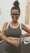 Load image into Gallery viewer, * Powerplay sport bra
