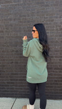 Load image into Gallery viewer, the TIA HOODIE- Alpine Green
