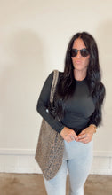 Load image into Gallery viewer, Basic butter soft long sleeve in Black
