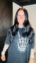 Load image into Gallery viewer, * Long sleeve lace top in ivory

