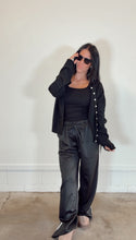 Load image into Gallery viewer, the Varsity Pant in black
