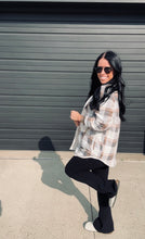 Load image into Gallery viewer, * Corduroy reversible plaid jacket in cream
