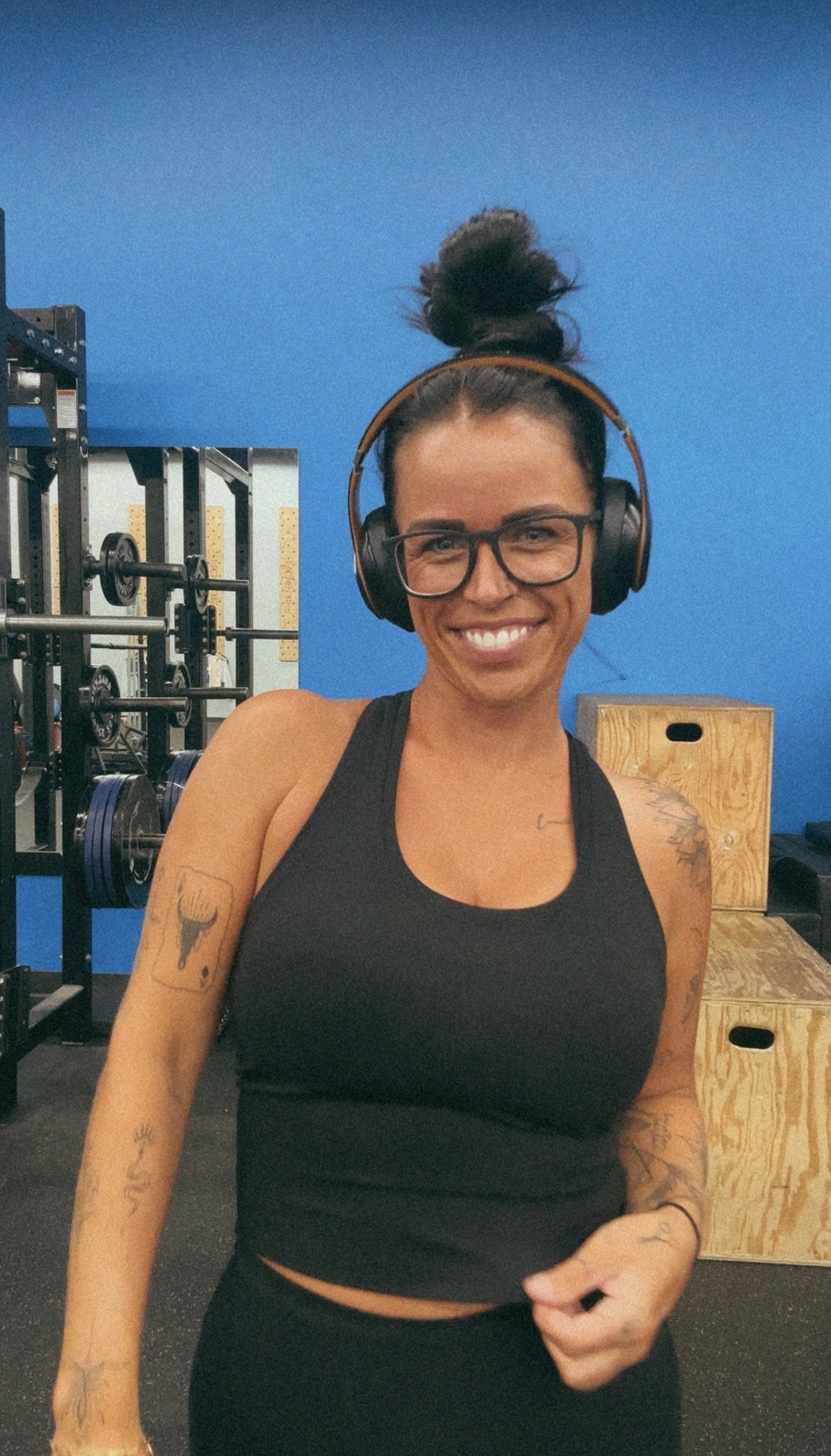 * Ella tank in black