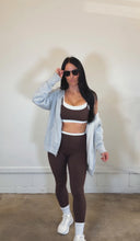 Load image into Gallery viewer, Contrast Binding Legging in Chocolate
