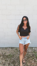 Load image into Gallery viewer, * Bare ribbed crop tank in Black
