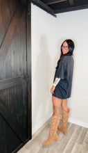 Load image into Gallery viewer, * Long sleeve lace top in ivory
