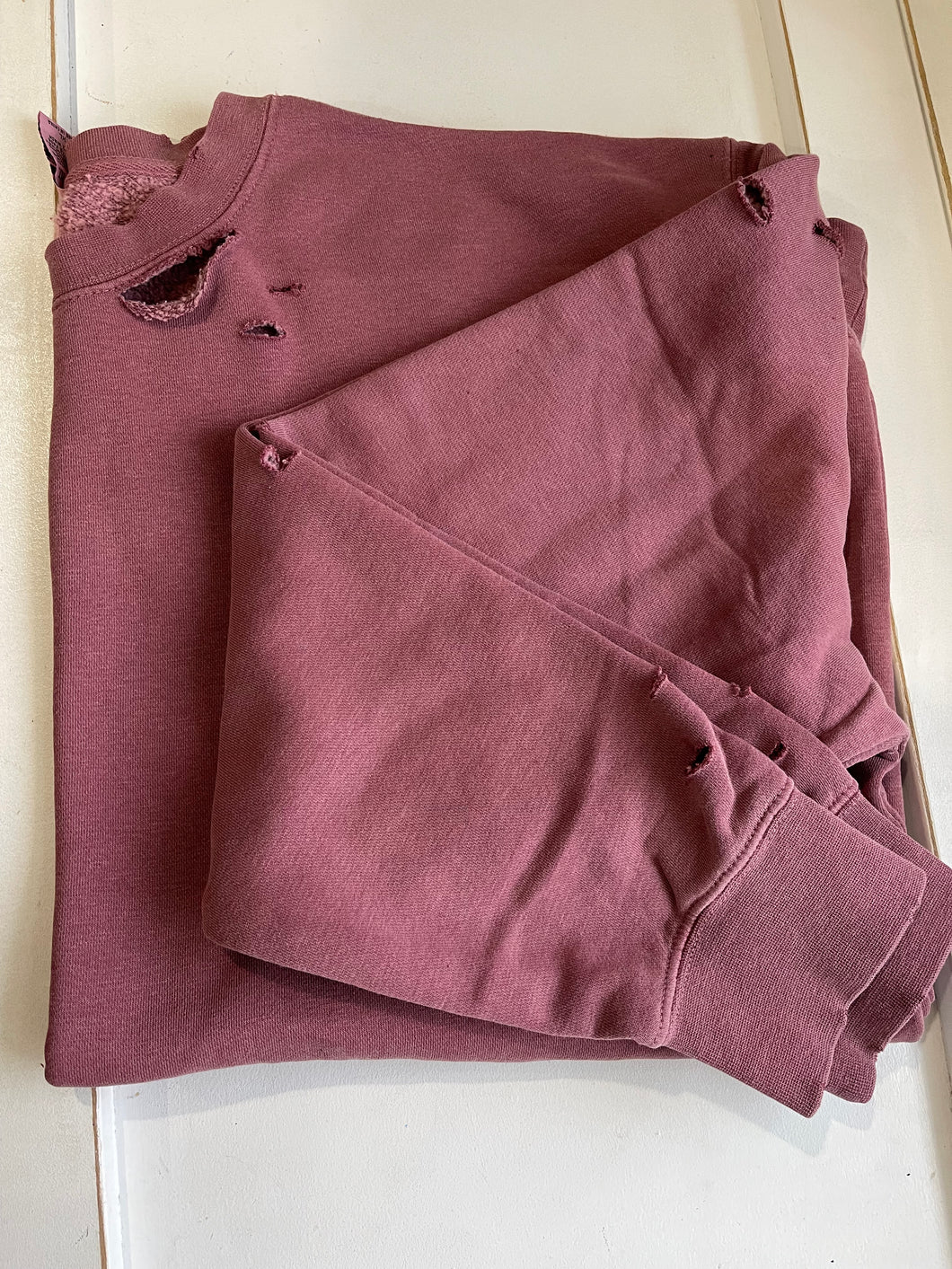 Tia Crewneck - Pigment Maroon PREORDER